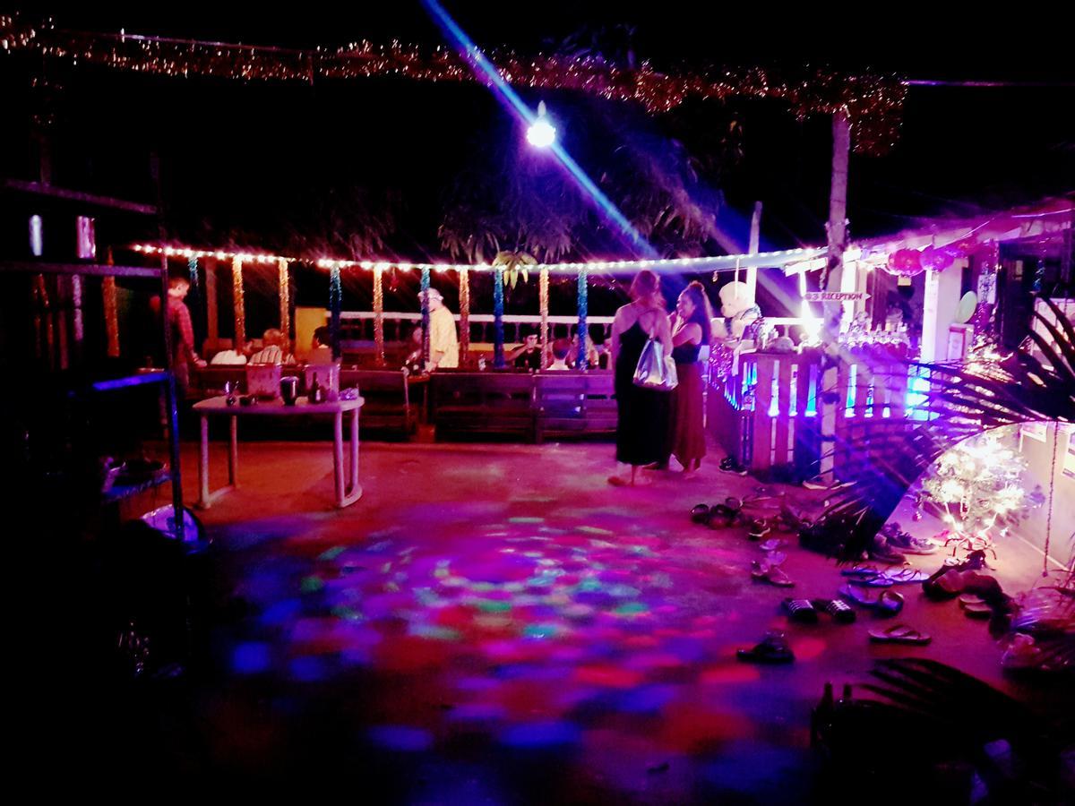 Happy Panda Hostel Arambol Goa Extérieur photo